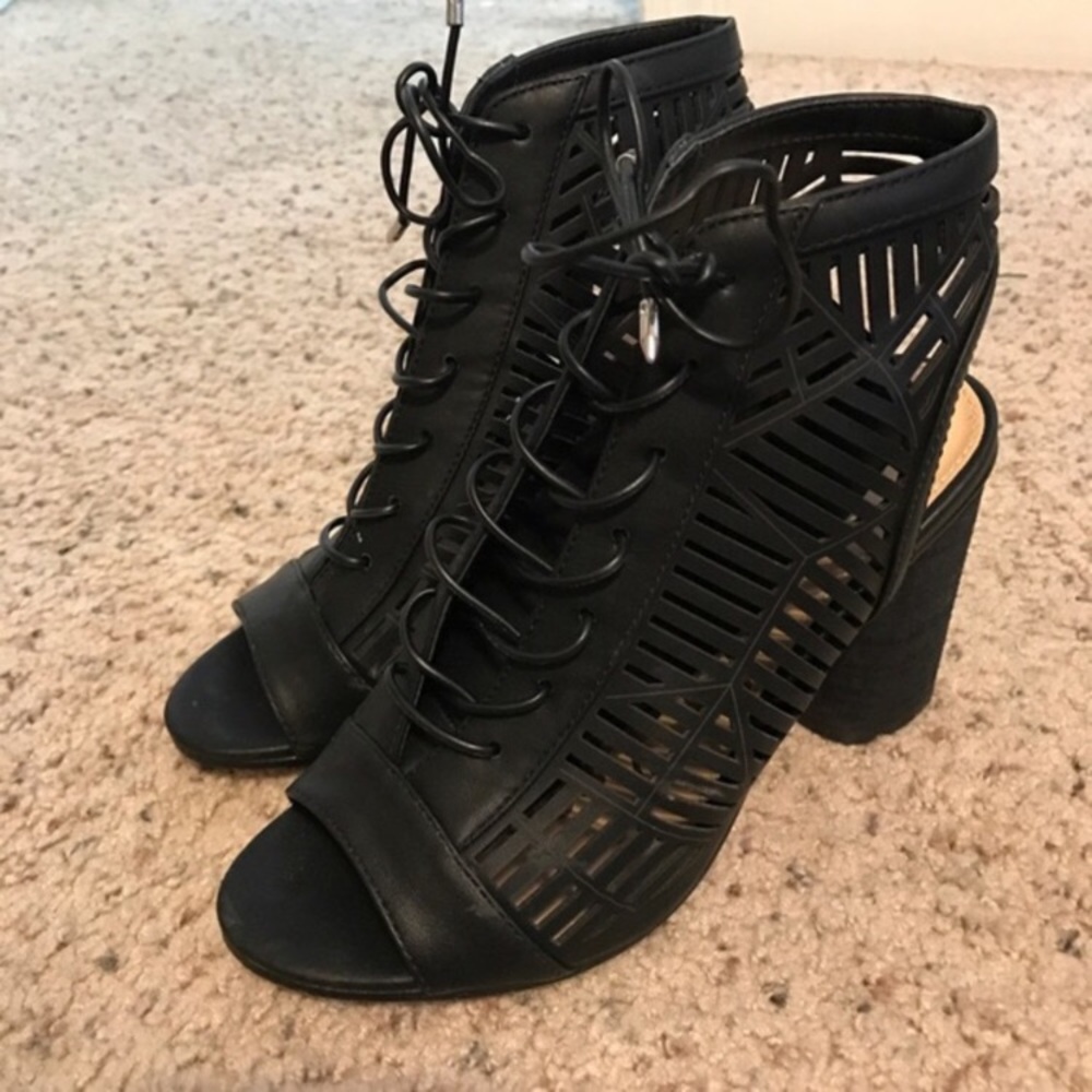Sam Edelman Rocco lace up booties